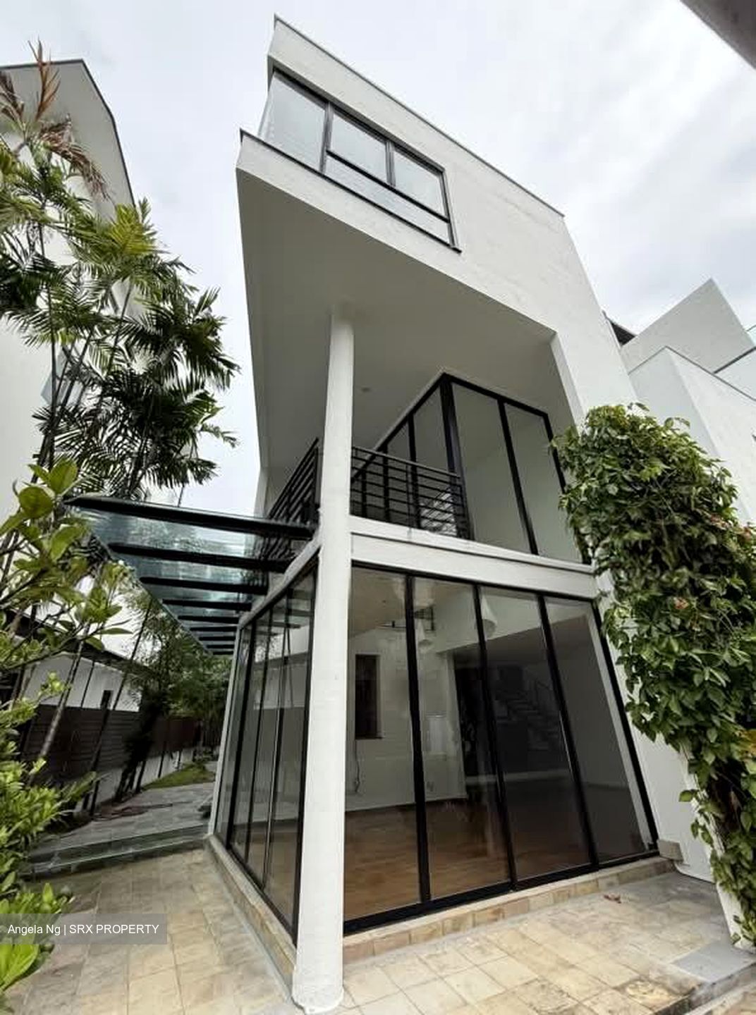 Duchess Avenue (D10), Semi-Detached #586155111